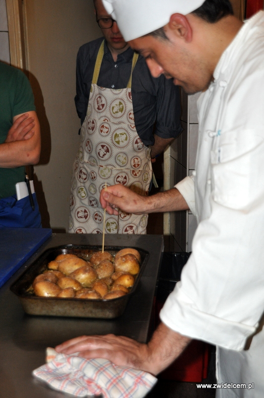 Kraków - Valparaiso - warsztaty dań duszonych - pieczone ziemniaki