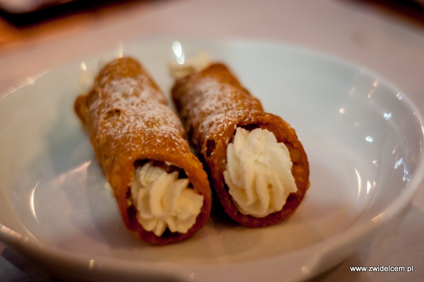 Kraków - Włoska Pizzeria & Ristorante - cannoli siciliani z ricotta i miodem