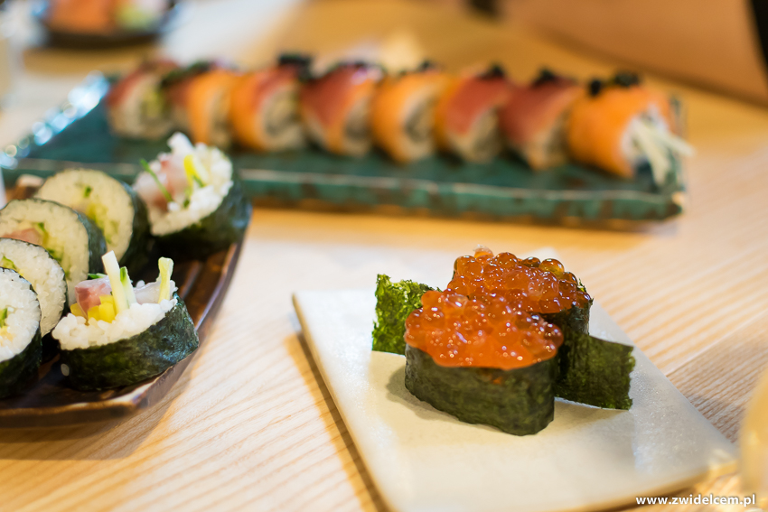 Kraków - Nago Sushi & Sake -Futomaki z okoniem - Gunkan maki